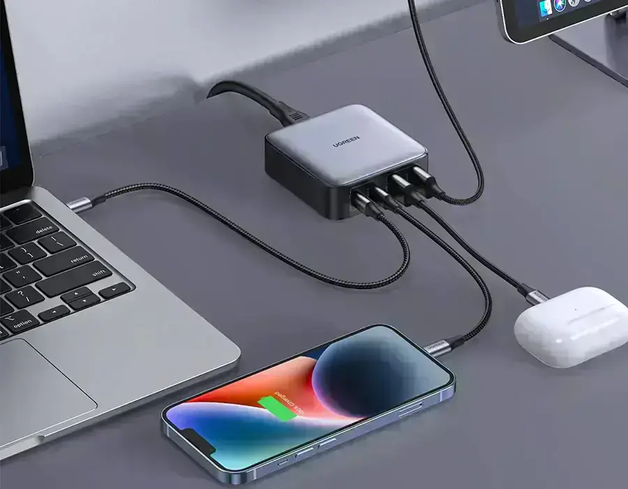 Зарядное устройство UGREEN Nexode 65W с портами USB-C и USB-A для одновременной зарядки