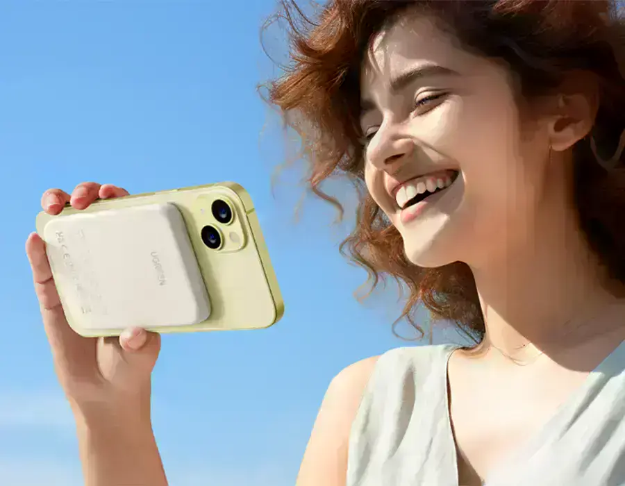 Магнитное крепление зарядного устройства UGREEN PB560 для iPhone