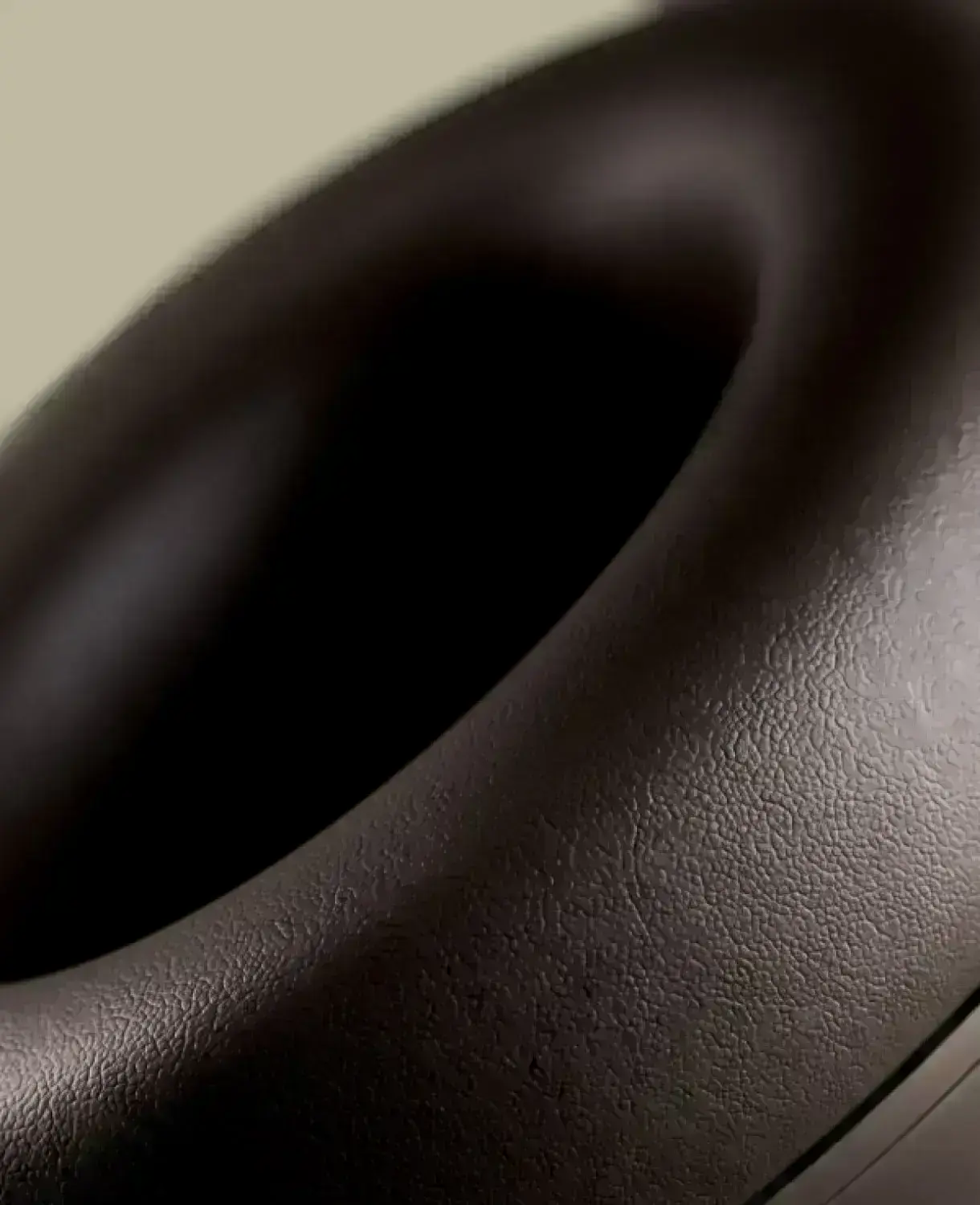 beats-studio-pro-wireless-headphones-11