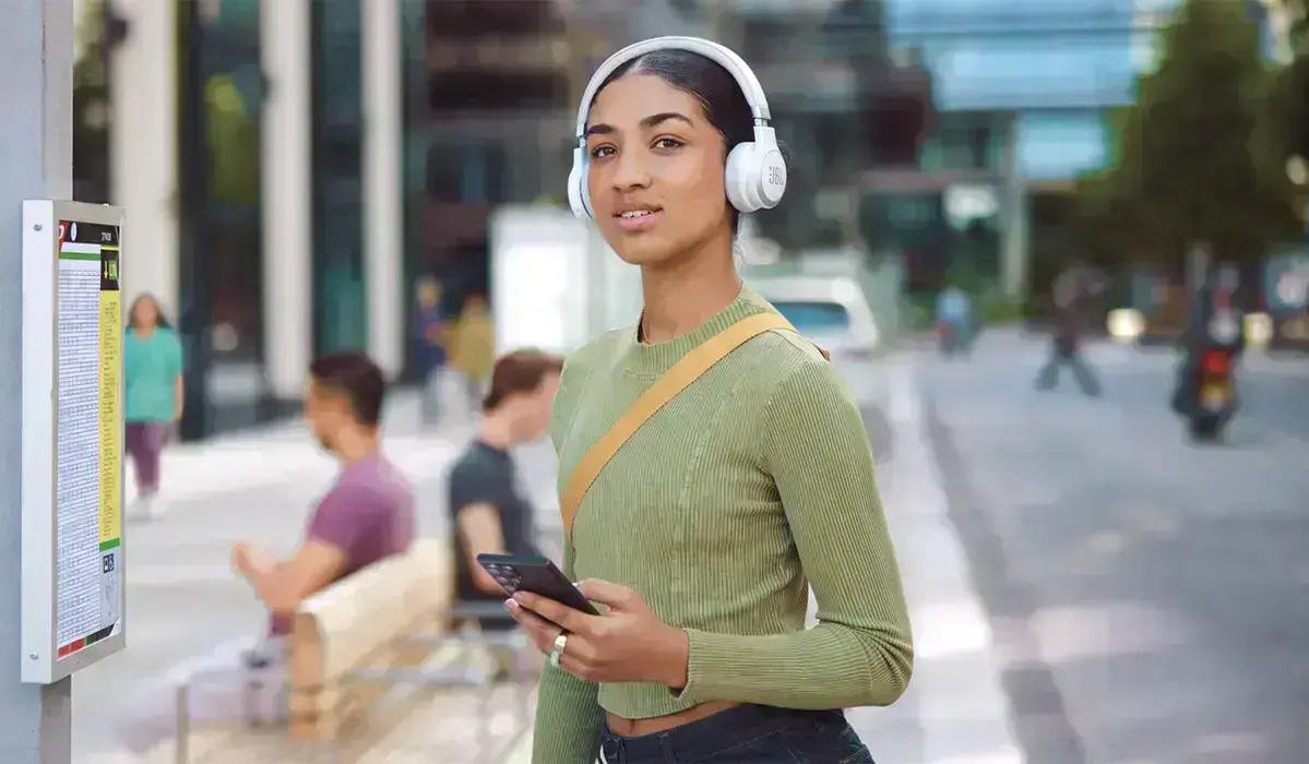 jbl-live-670nc-2