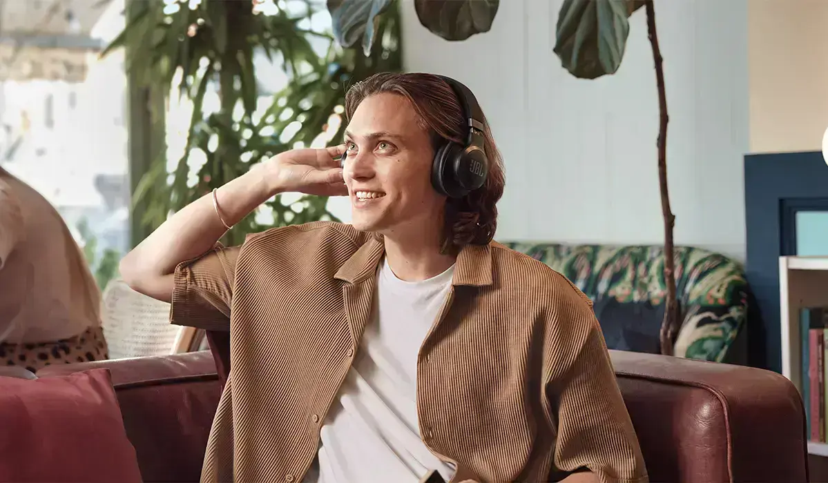 jbl-live-770nc-1