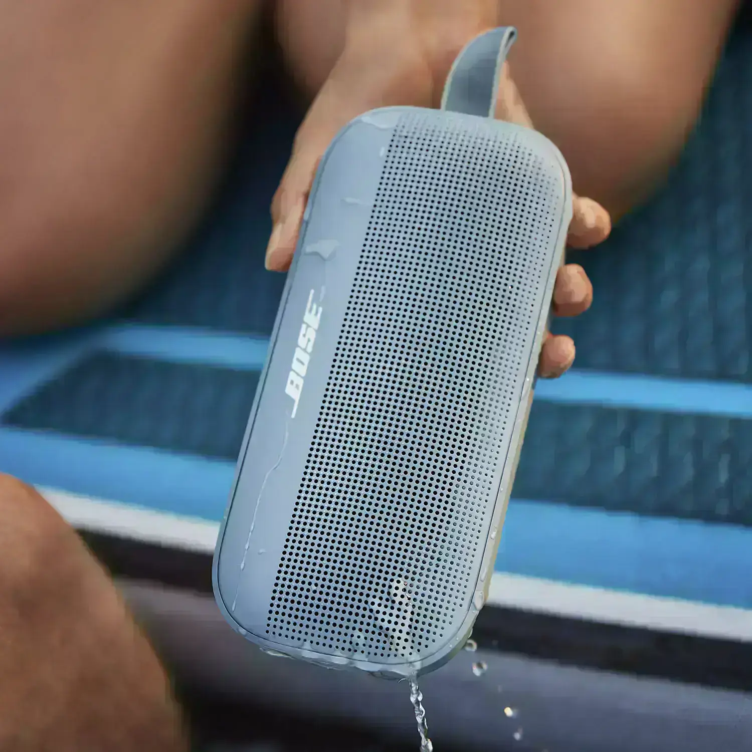 bose-soundlink-flex-bluetooth-speaker-2