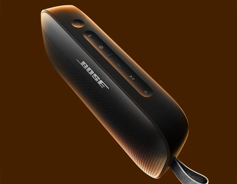 Колонка Bose SoundLink Flex II на каменях — захищений корпус