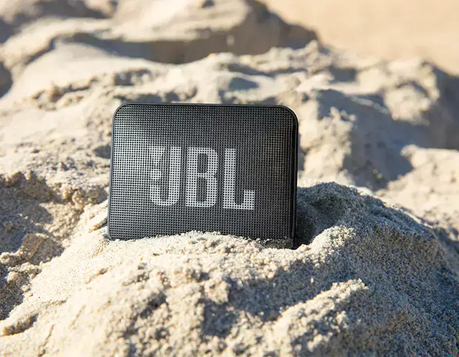 JBL GO 2 Essential з водонепроникним і пилонепроникним корпусом