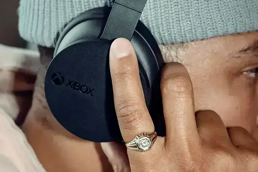 Microsoft Xbox Wireless Headset - Adjustable Headband