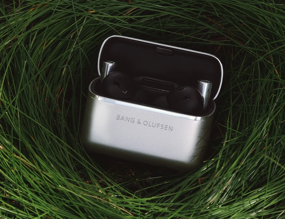 Beo Grace футляр с матово-перламутровым покрытием