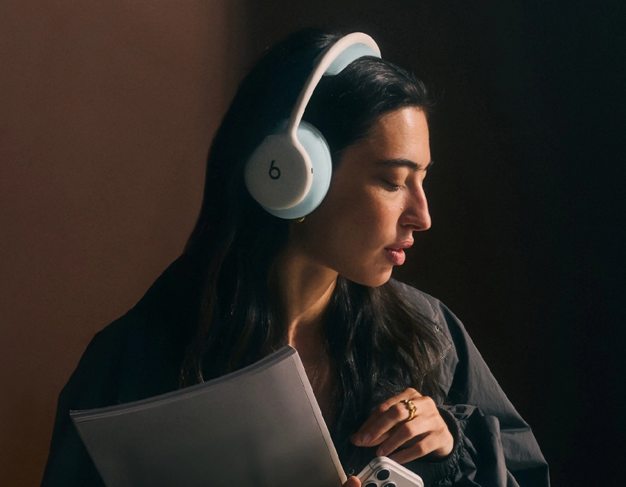 Наушники Beats 360 Over-Ear Headphones – Black with Black Performance Knit Cushions (MJE14)