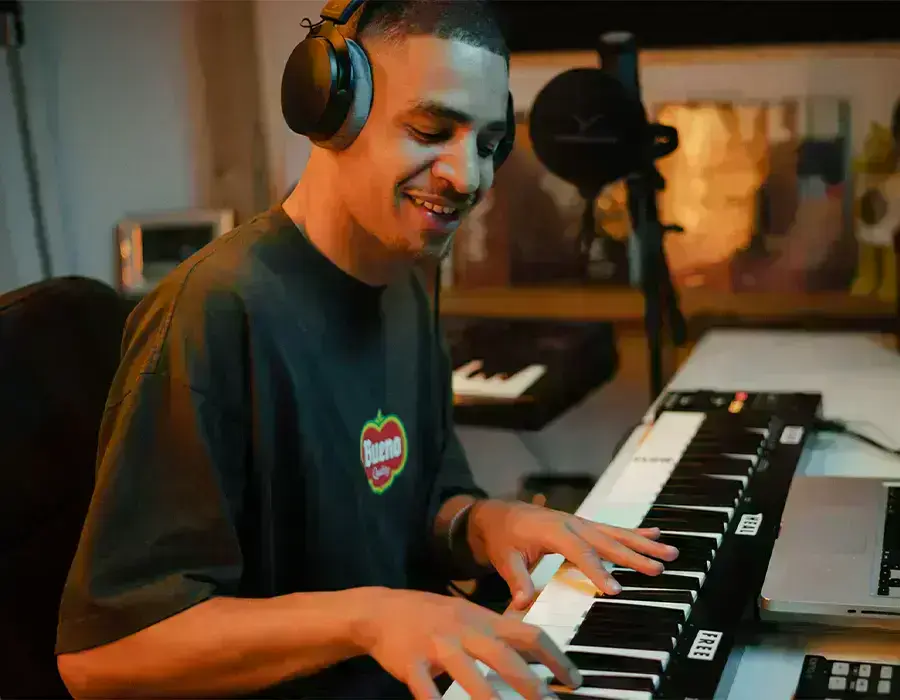 Деталі конструкції навушників Beyerdynamic DT 700 Pro X