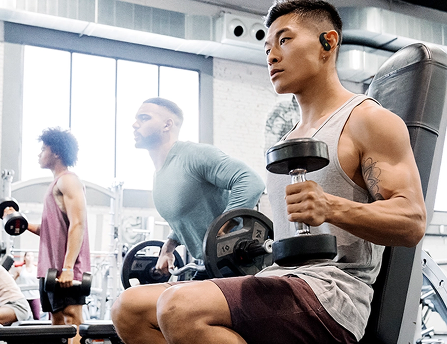 JBL Endurance Peak 4 — наушники с адаптивным шумоподавлением Smart Ambient во время тренировки