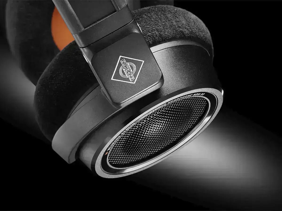 neumann-ndh-30-01