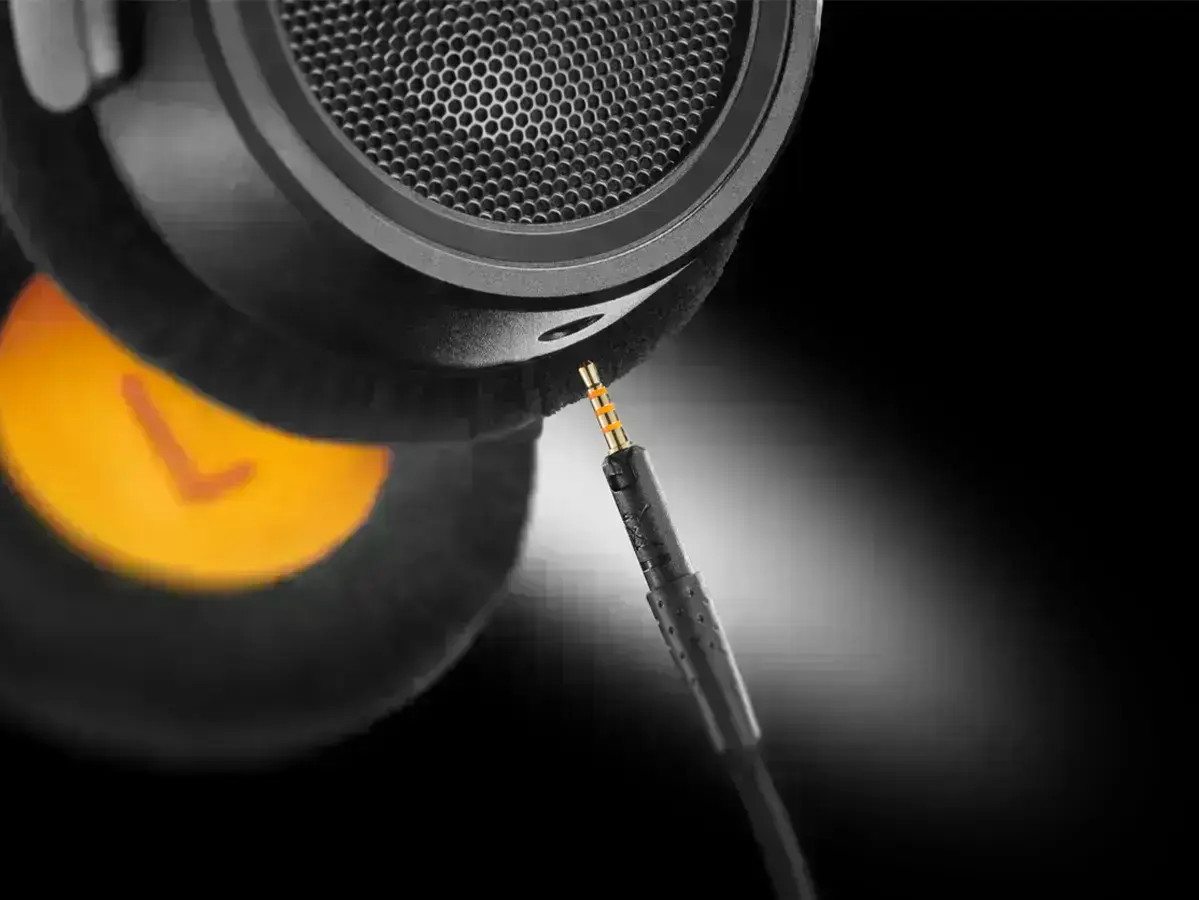 neumann-ndh-30-02