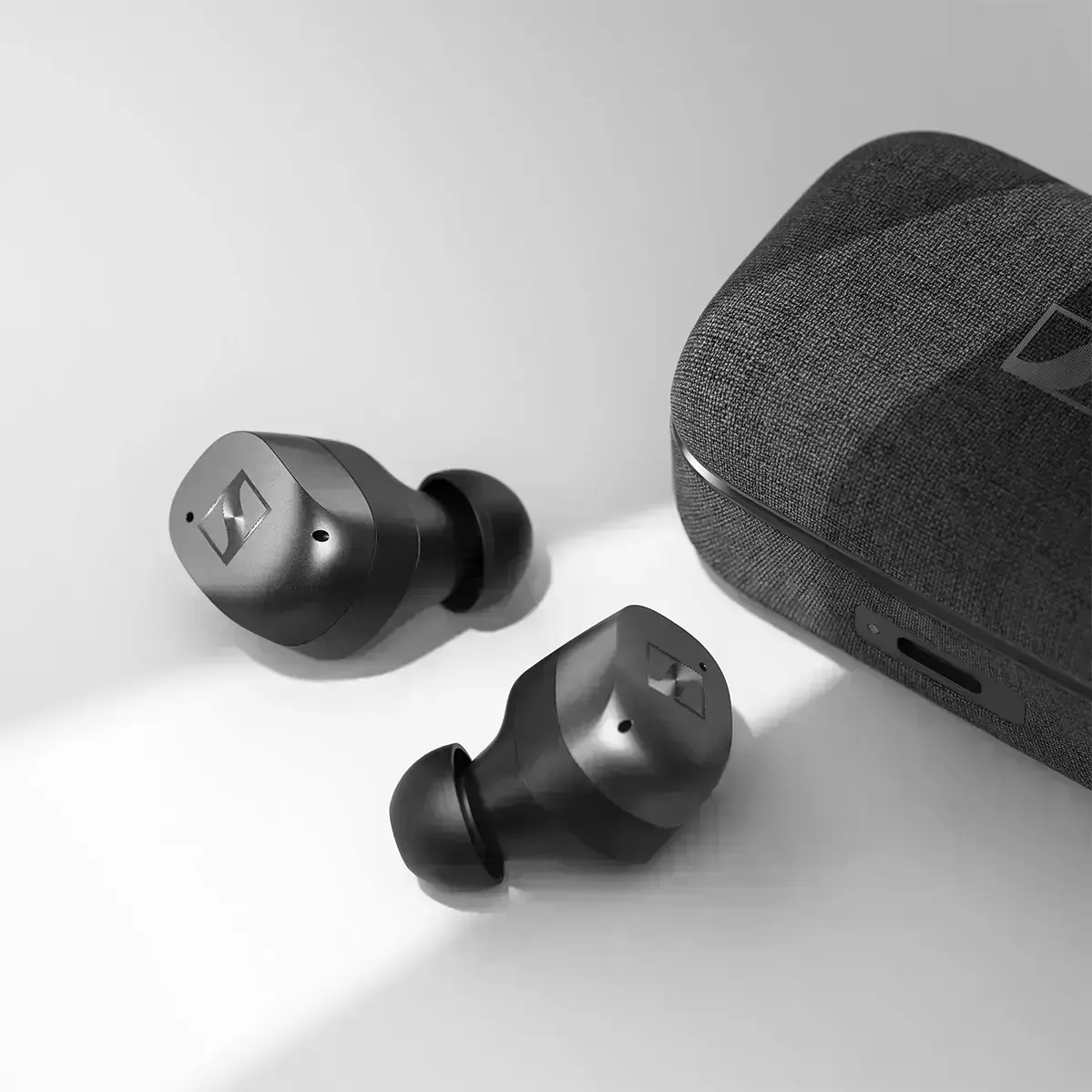 sennheiser-momentum-true-wireless-4-2