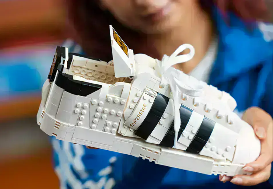 LEGO-Adidas-Originals-Superstar-4