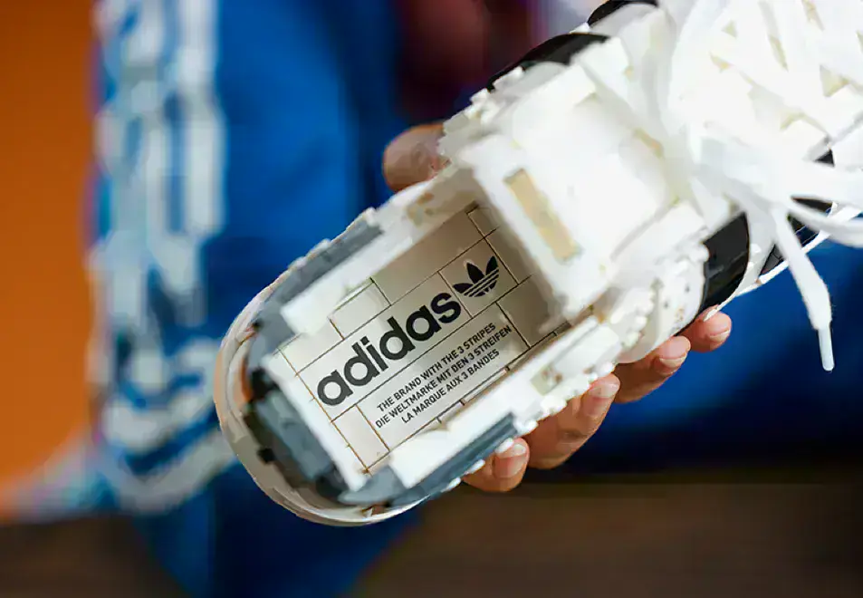 LEGO-Adidas-Originals-Superstar-6