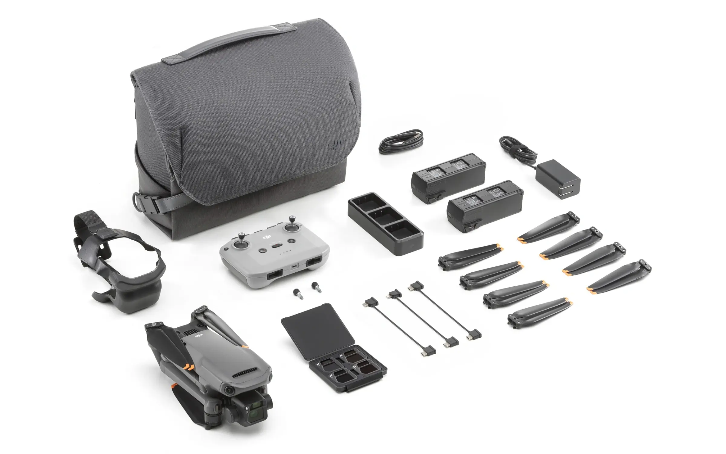 DJI-Mavic-3-Fly-More-Combo-05