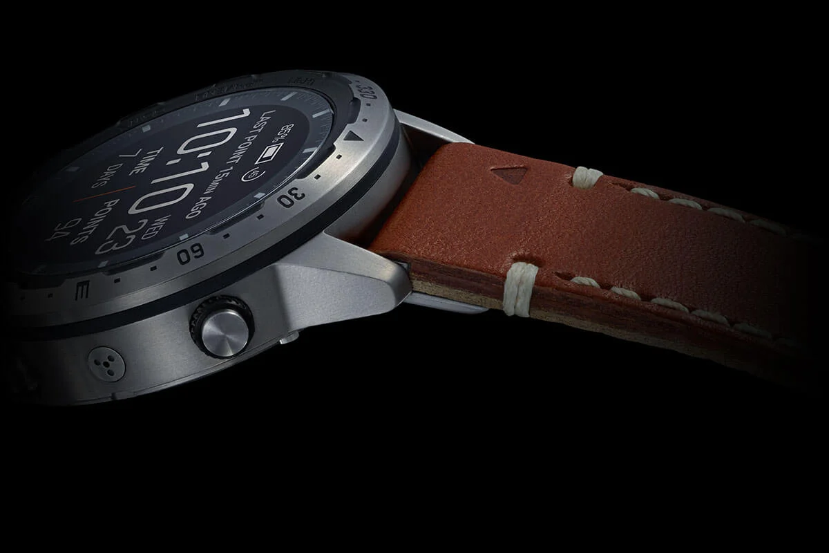 Смарт-часы Garmin MARQ Adventurer (010-02006-27/26)