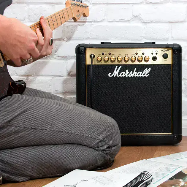 Marshall-MG15FX-1