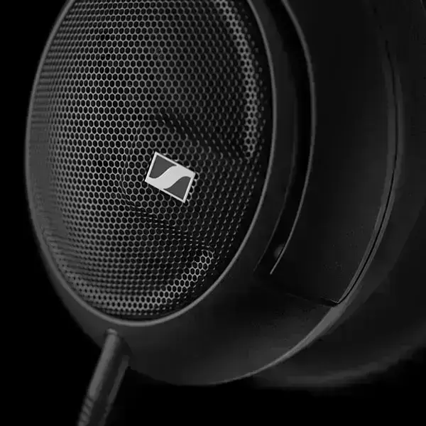 Sennheiser-HD-560S-3