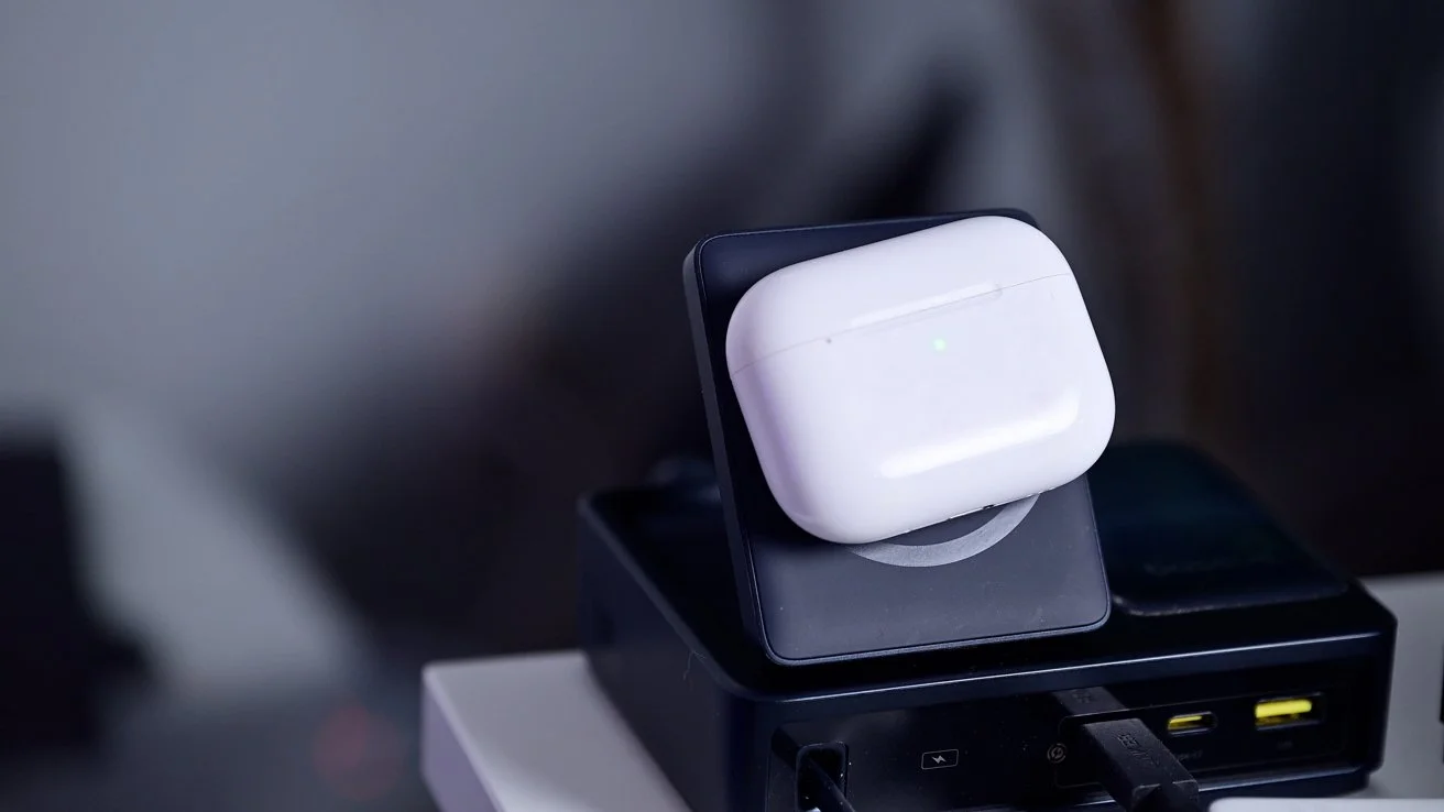 airpods-pro-3-case-na-zaryadke