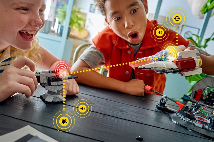 lego-smart-briks-children-playing