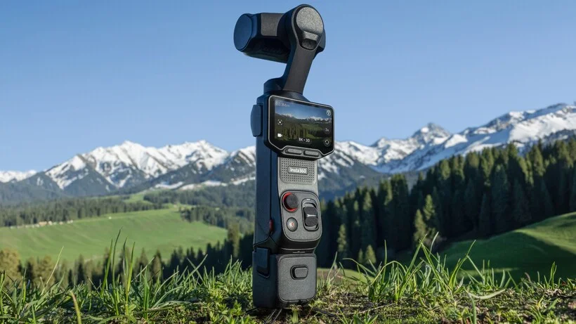 Insta360-luna-ultra-1
