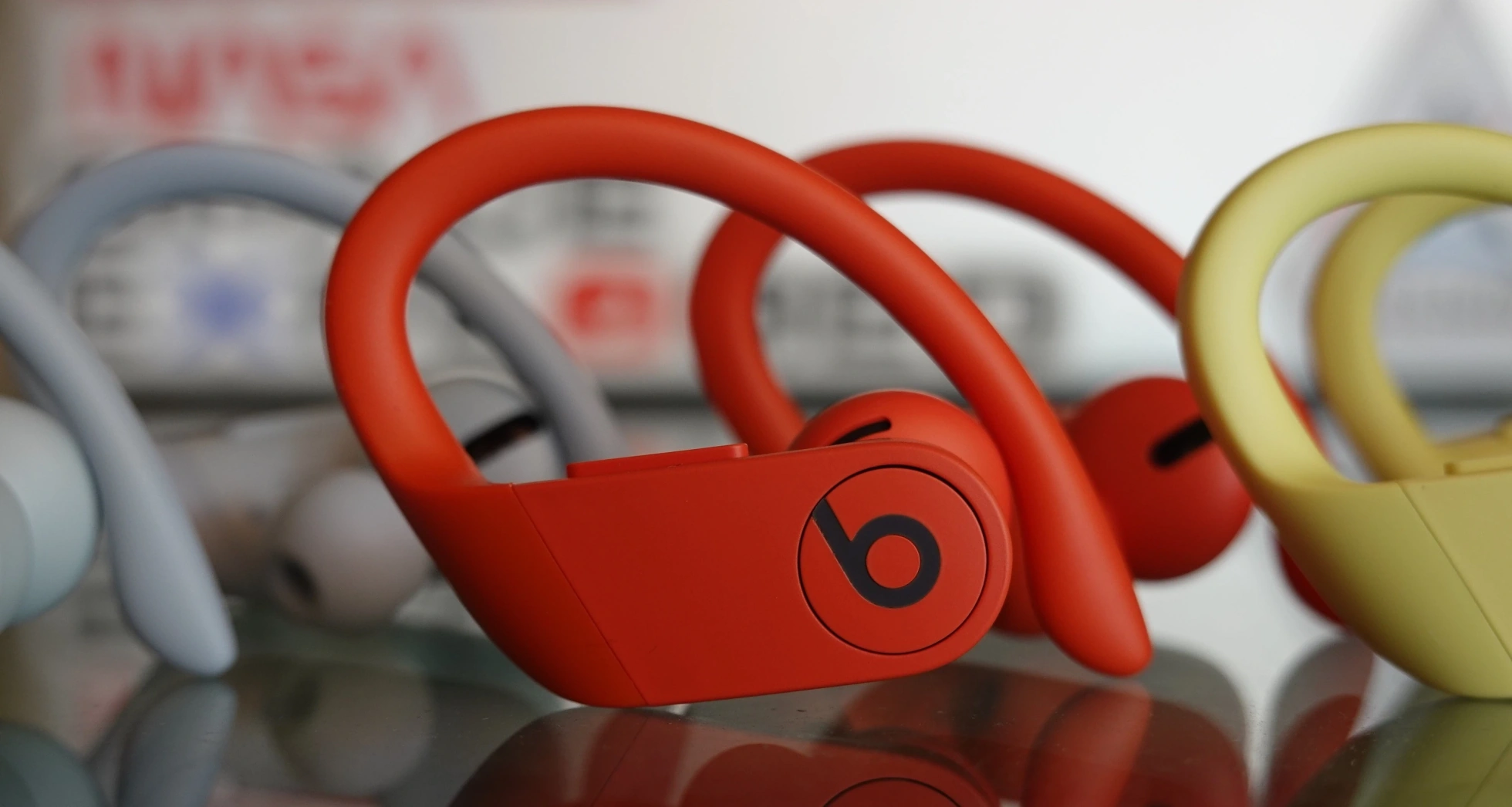 Beats-Powerbeats-Pro-02