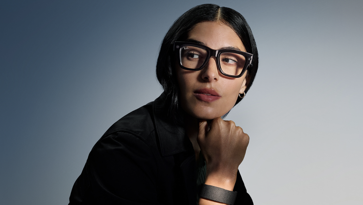 ray-ban-display-divchyna-v-okulyarah
