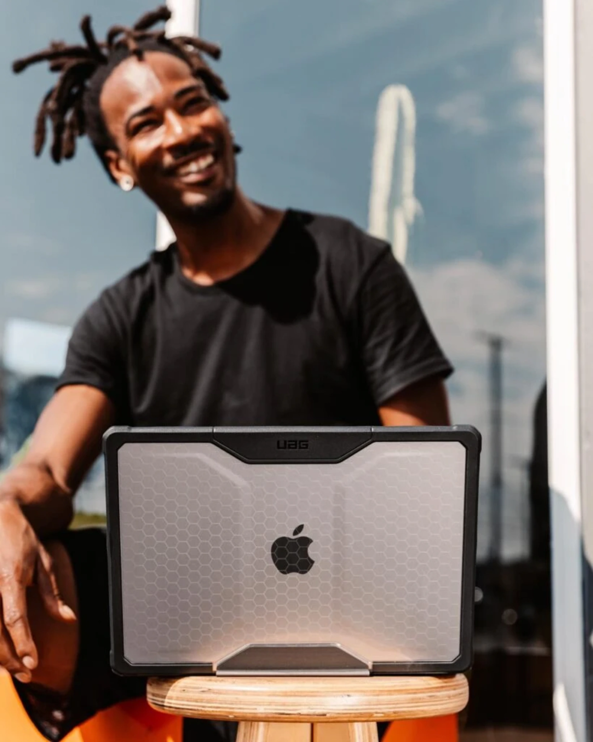 case-uag-macbook-pro-14-m1-2021-plyo-series