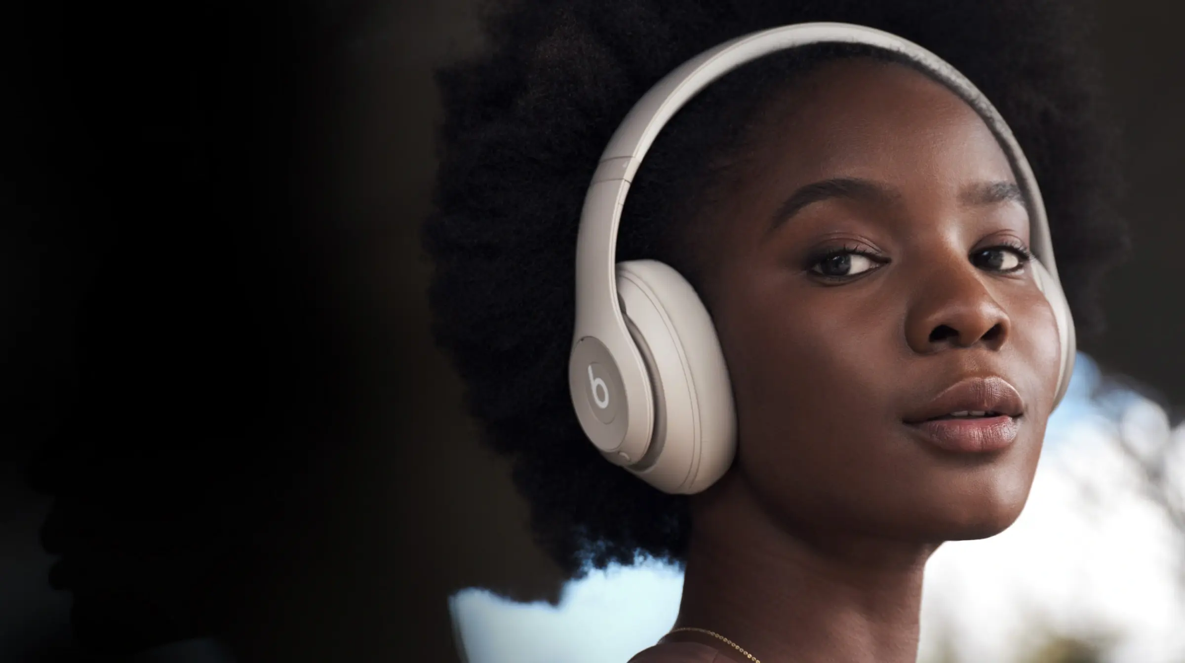 beats-studio-pro-wireless-headphones