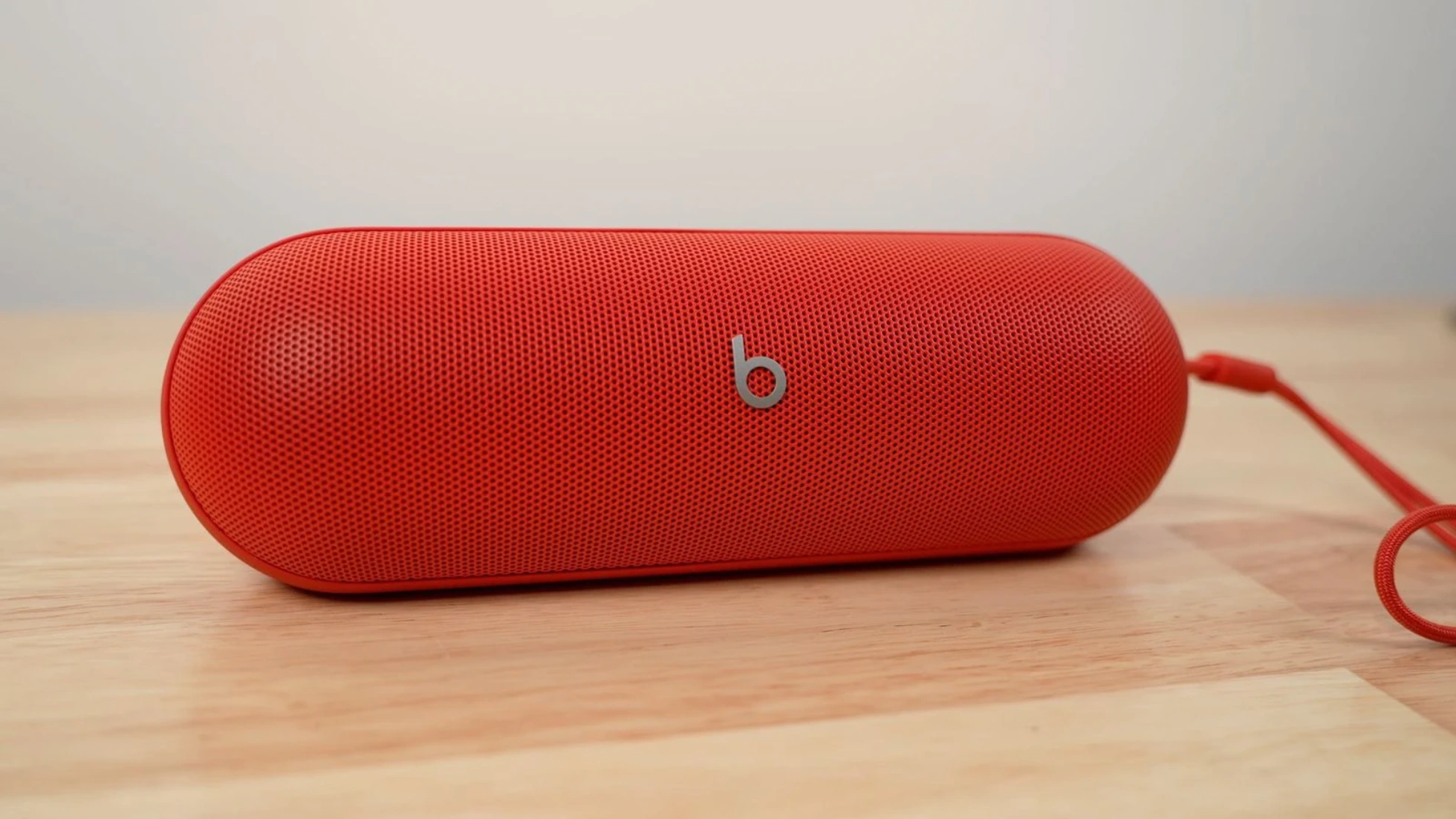 beats-pill-2024-red