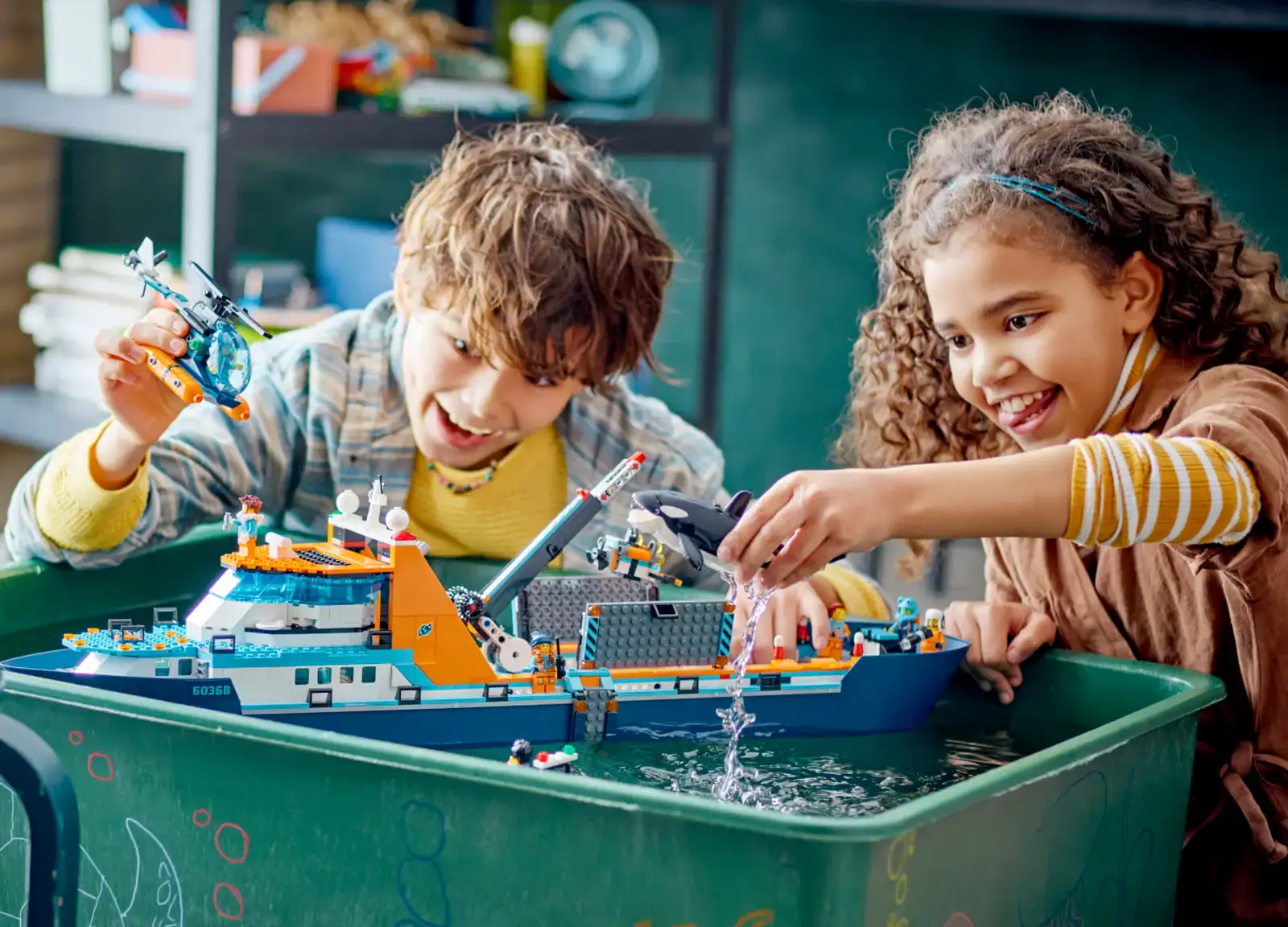 lego-city-arktichniy-doslidnitskiy-korabel-2