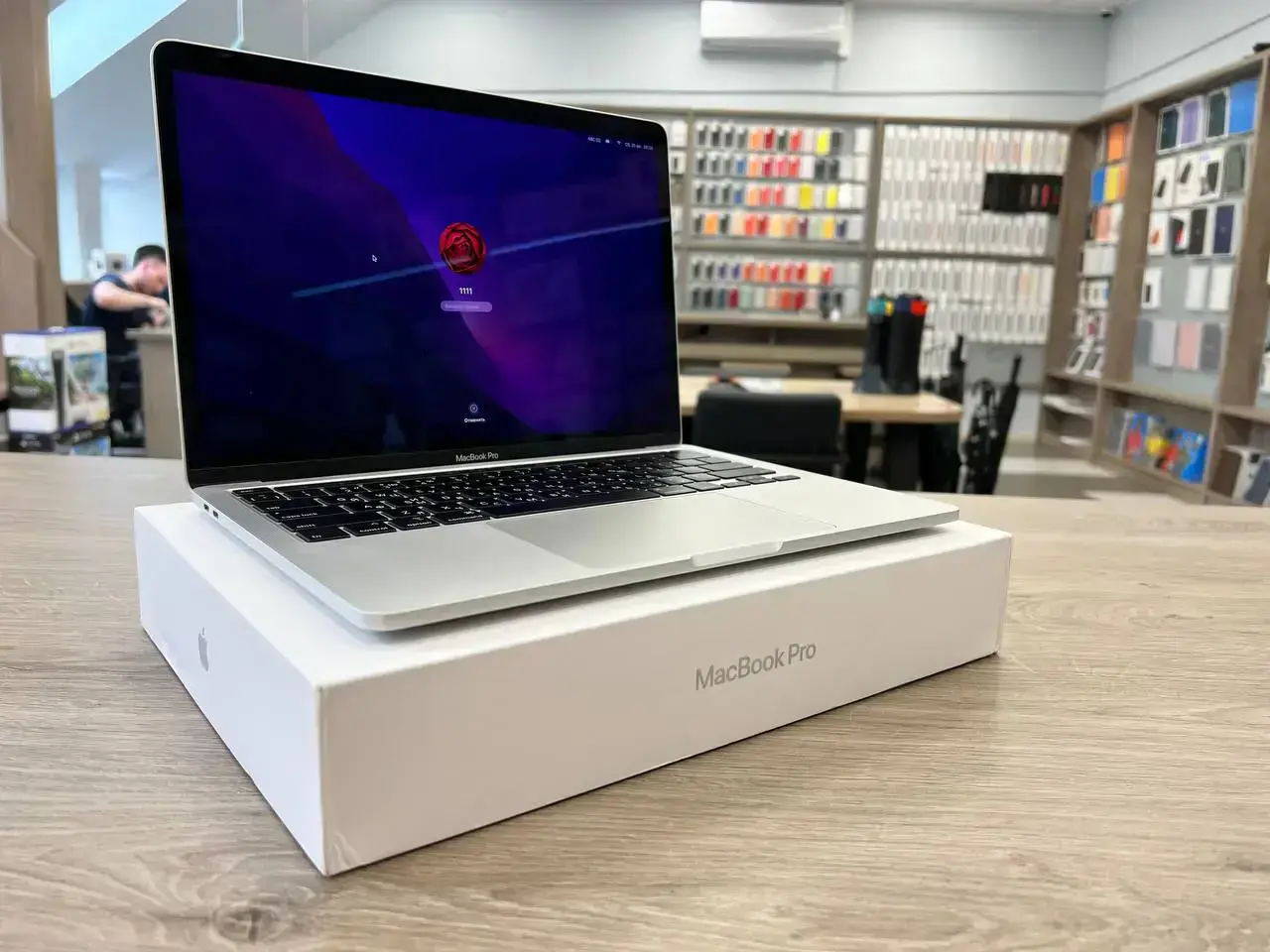 USED MacBook Pro 13" Space Gray (MXK62) 2020