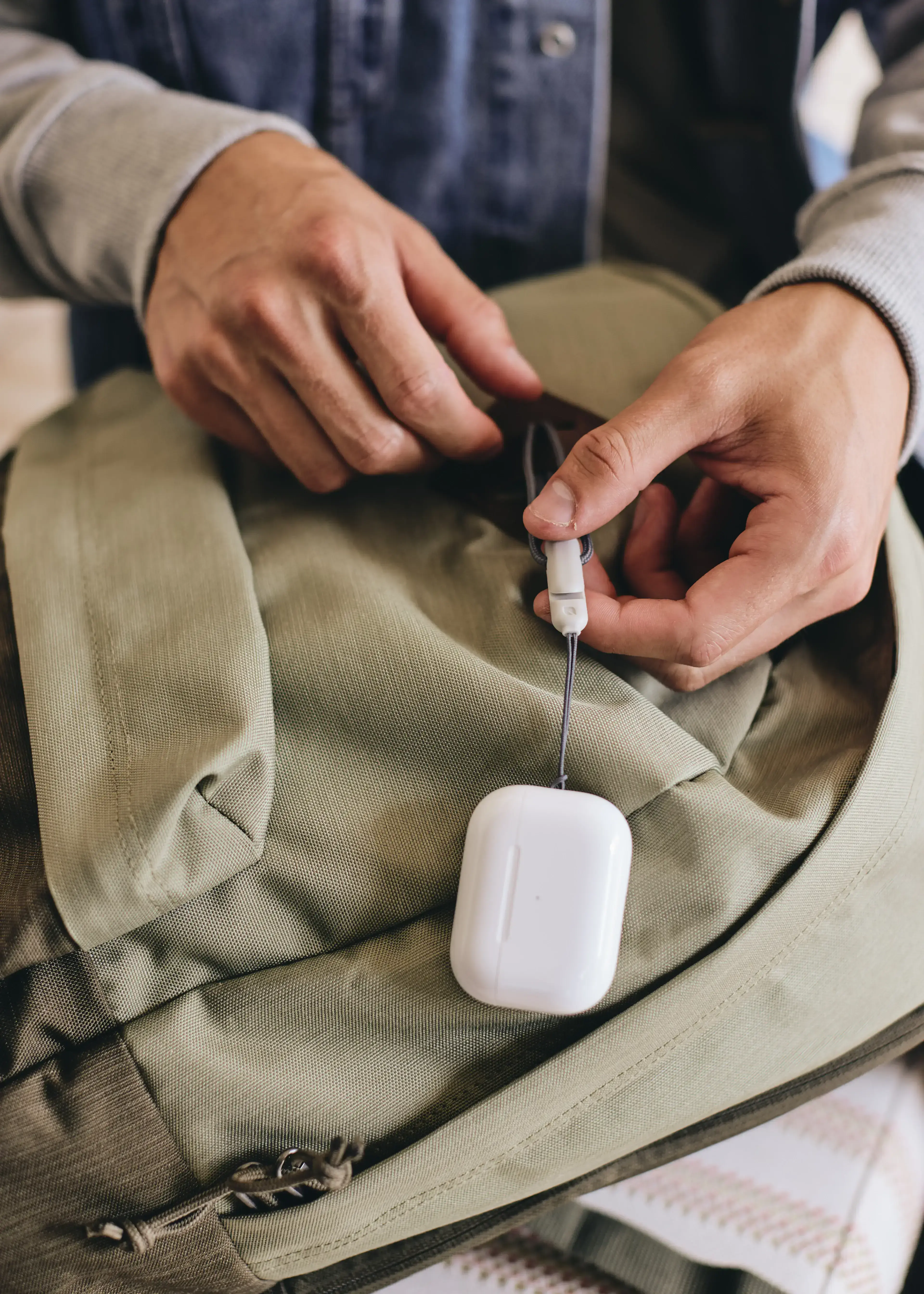 Навушники Apple AirPods Pro 2 with MagSafe Charging Case with Speaker (MQD83)