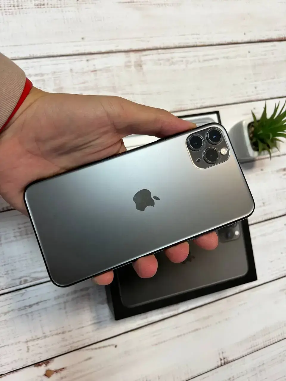 📲USED Apple iPhone 11 Pro Max 256GB Space Gray (MWH42),🔋85% (Стан - 9.9/10, Комплект - повний | гарантія - 1 міс.)