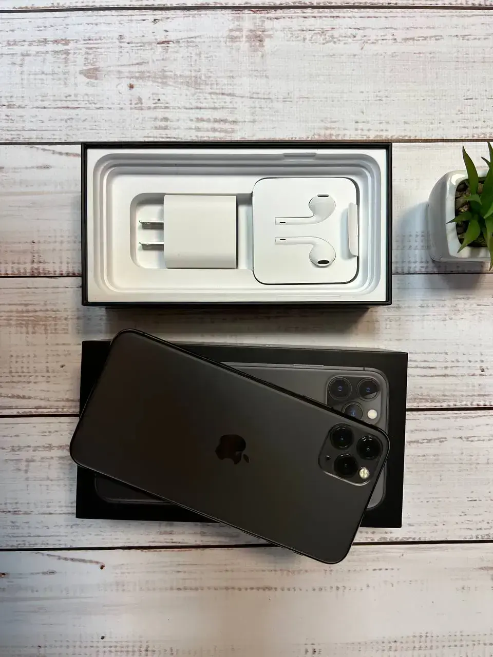 📲USED Apple iPhone 11 Pro Max 256GB Space Gray (MWH42),🔋85% (Стан - 9.9/10, Комплект - повний | гарантія - 1 міс.)