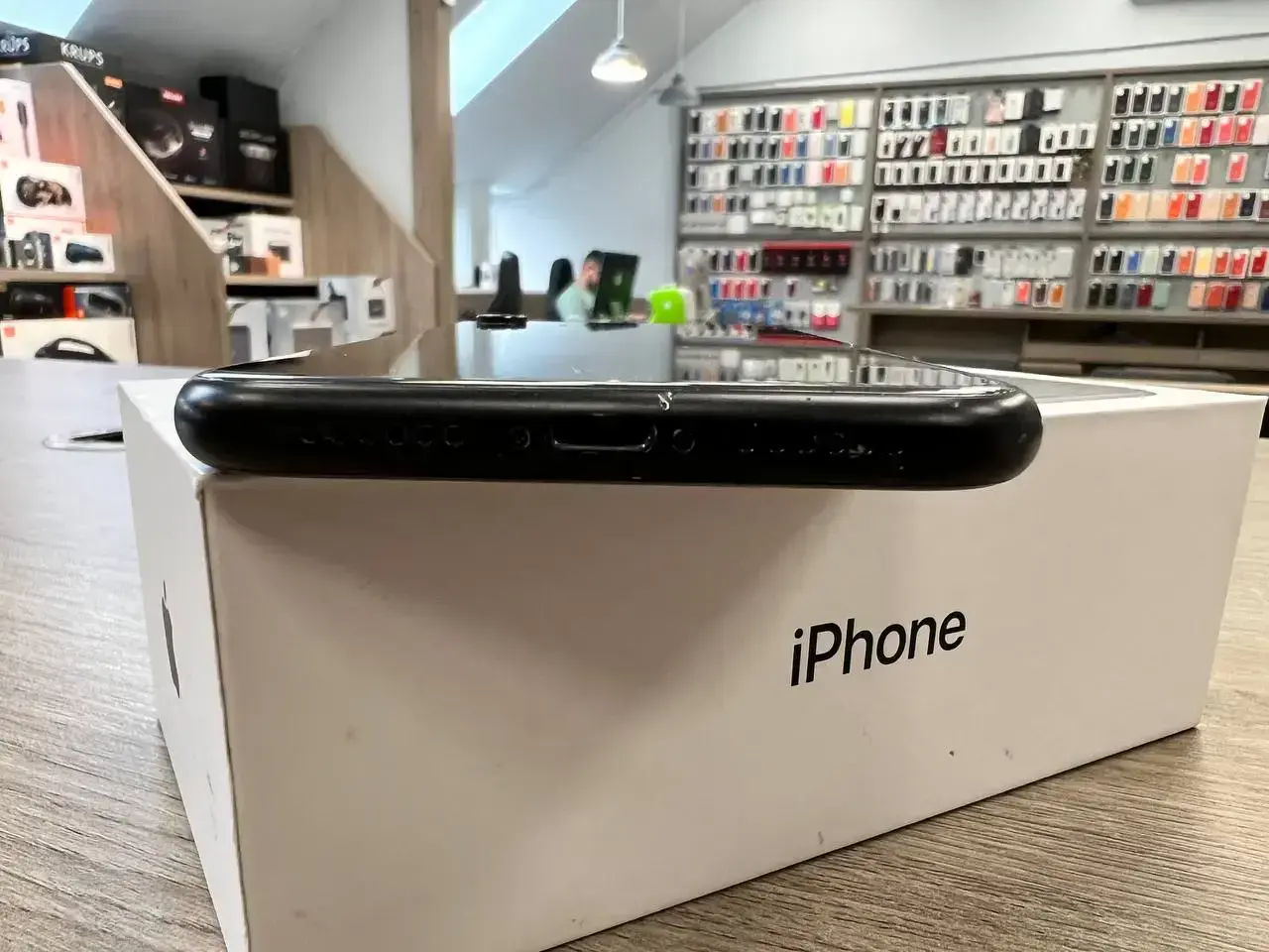 📲USED Apple iPhone XR 64GB Black (MRY42) 🔋83% (Стан - 8/10, Комплект - iPhone, коробка | гарантія - 1 міс.)