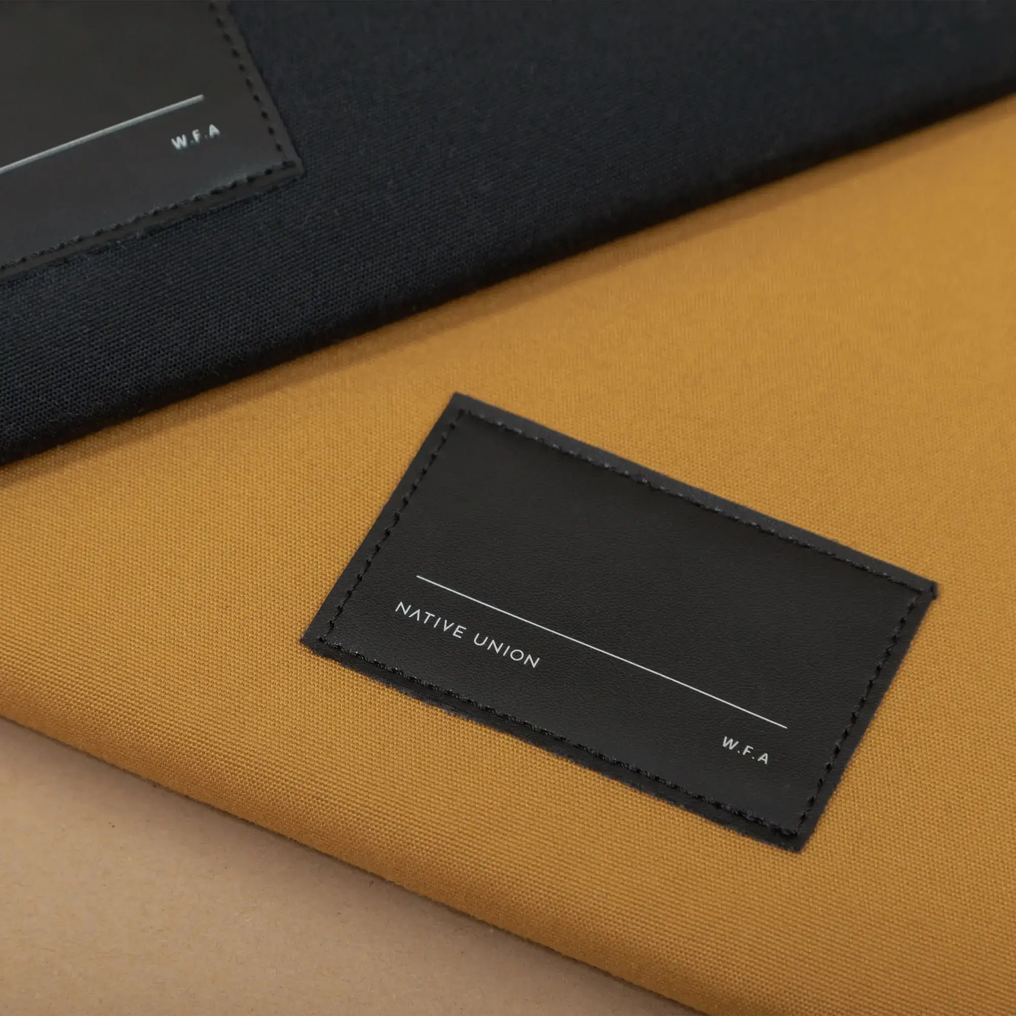 Чохол Native Union W.F.A Stow Lite Sleeve Case Kraft for MacBook Pro 16" (STOW-LT-MBS-KFT-16)