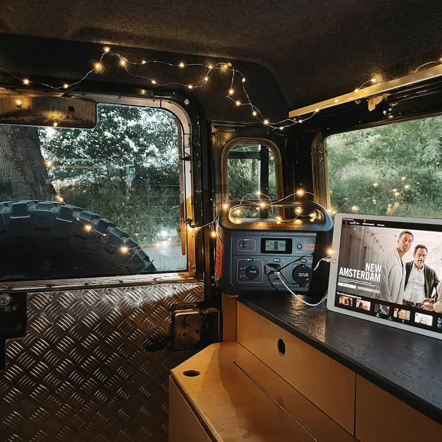 Портативна зарядна станція Jackery Explorer 500EU