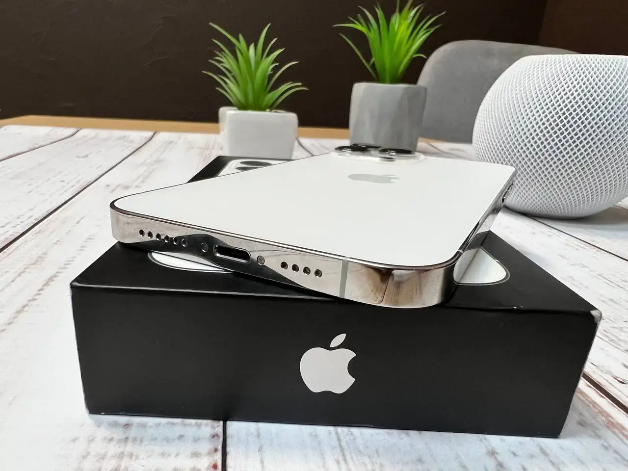 📲USED Apple iPhone 13 Pro Max 1TB Silver (MLL33, MLLL3) (Состояние - 9/10, комплект полный, гарантия - 3 мес.)