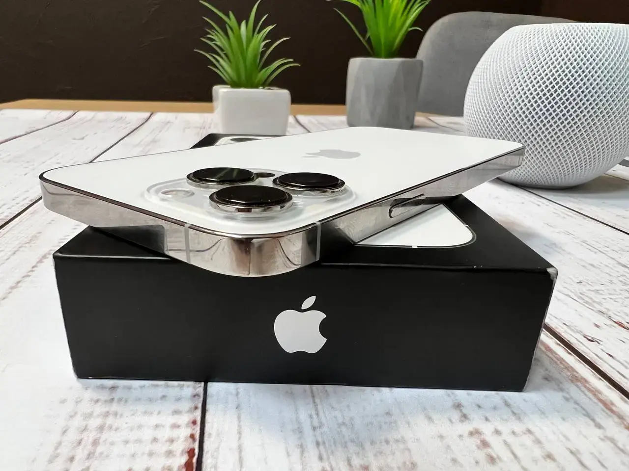 📲USED Apple iPhone 13 Pro Max 1TB Silver (MLL33, MLLL3) (Состояние - 9/10, комплект полный, гарантия - 3 мес.)