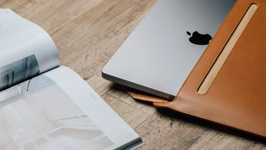 Чохол Moshi Muse 3-in-1 Slim Laptop Sleeve for MacBook Pro 14"/MacBook Air 13" M2 - Caramel Brown (99MO034752)