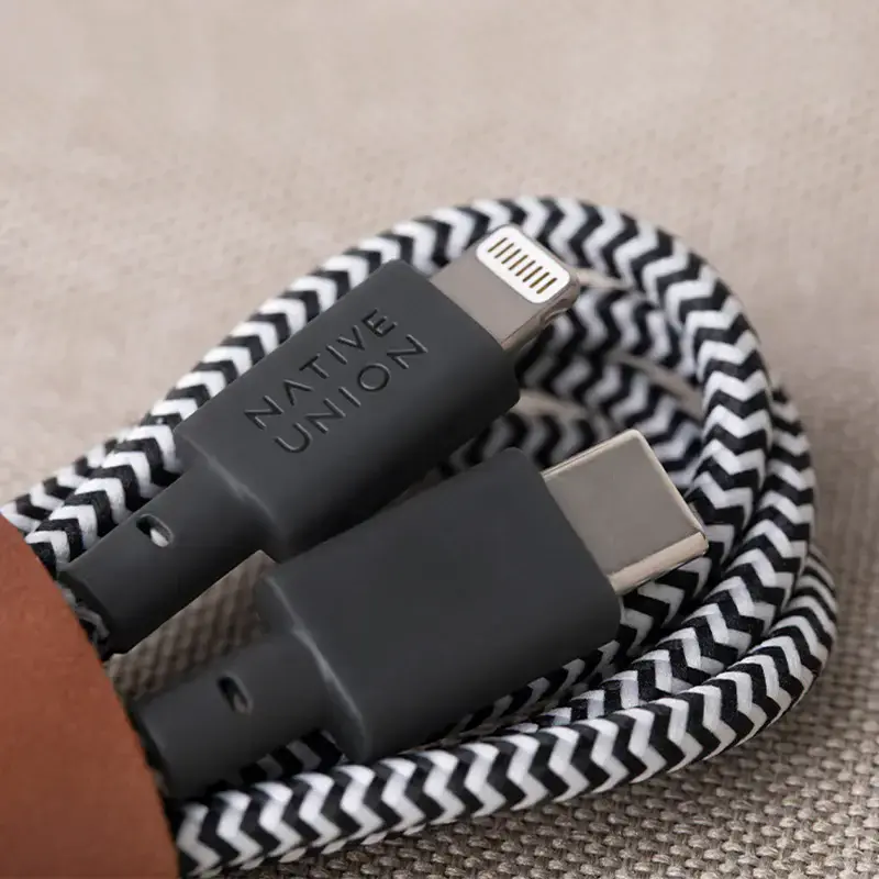 Кабель Lightning NATIVE UNION USB-C to Lightning Belt 1.2m Zebra (BELT-KV-CL-ZEB-2)
