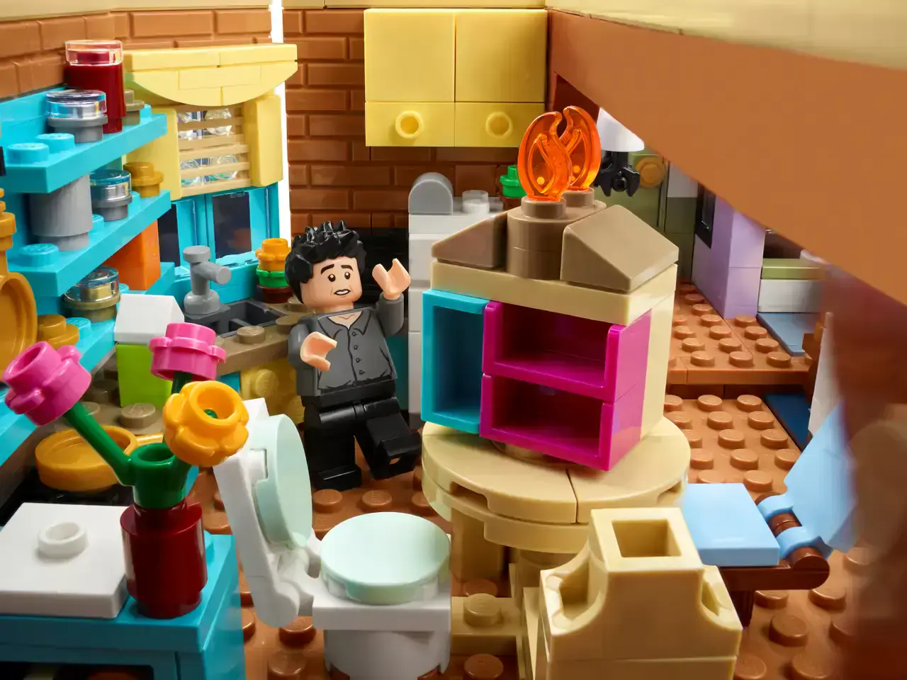 Блоковий конструктор LEGO Апартаменти Friends (10292)