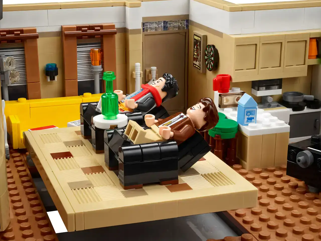 Блоковий конструктор LEGO Апартаменти Friends (10292)