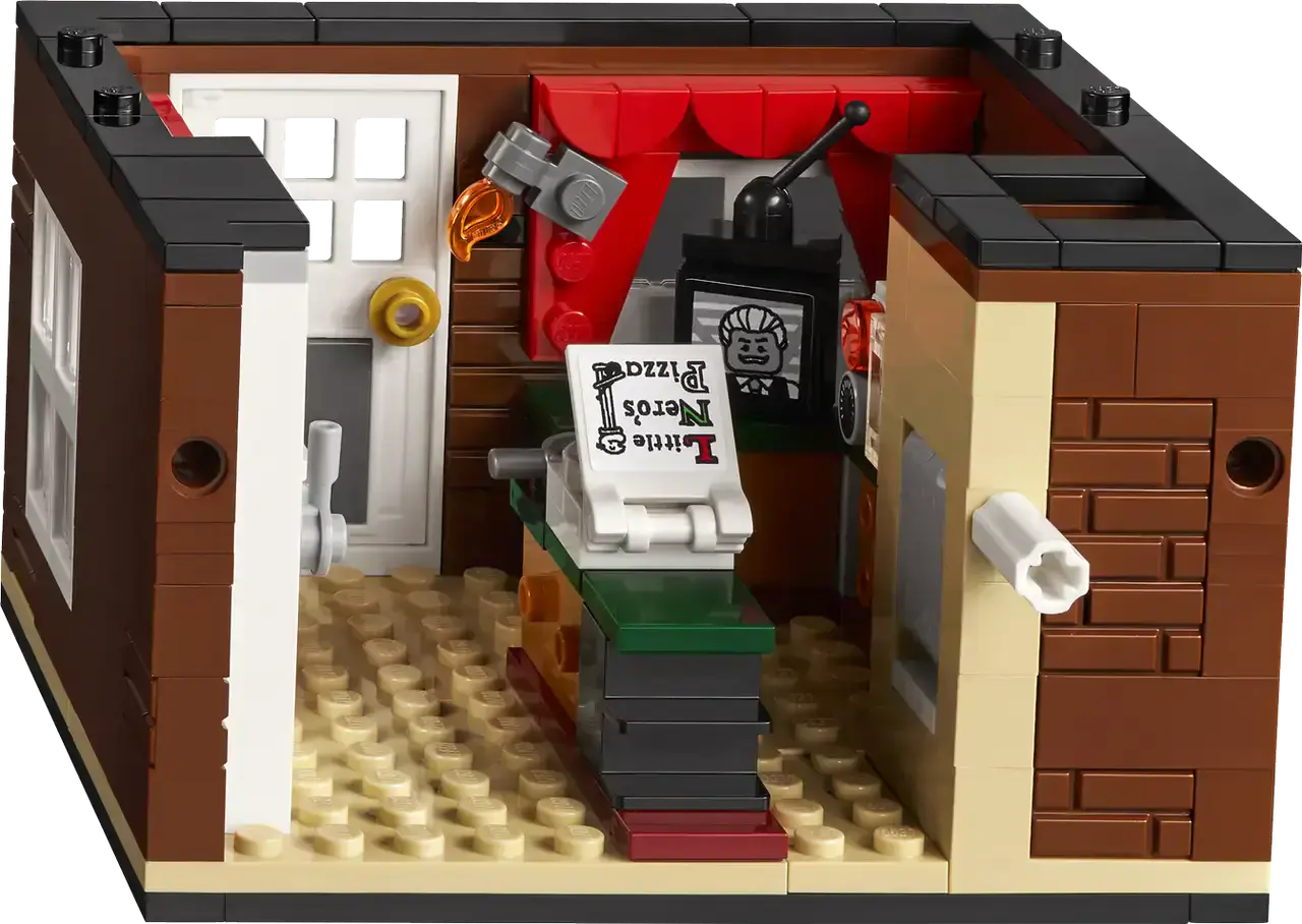 Блоковий конструктор LEGO Сам удома (21330)