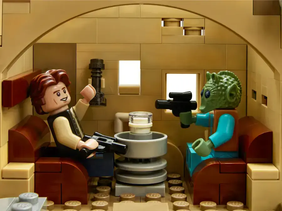 Блоковий конструктор LEGO Star Wars Mos Eisley Cantina (75290)