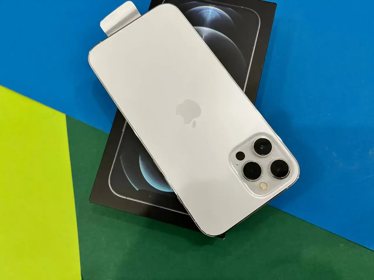 📲USED Apple iPhone 12 Pro Max 256GB Silver (MGCL3, MGDD3),🔋87% (Стан - 8.5/10, Комплект - повний | гарантія - 1 міс.)