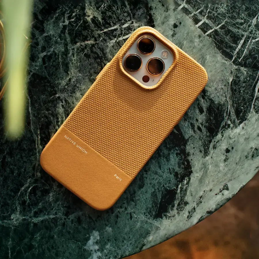 Чехол Native Union (RE) Classic Case for iPhone 15 Pro - Kraft (RECLA-KFT-NP23P)