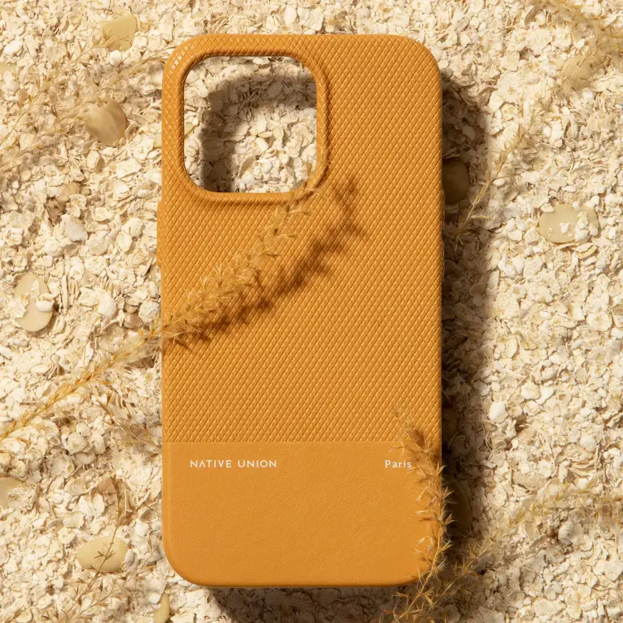 Чехол Native Union (RE) Classic Case for iPhone 15 Pro Max - Kraft (RECLA-KFT-NP23PM)