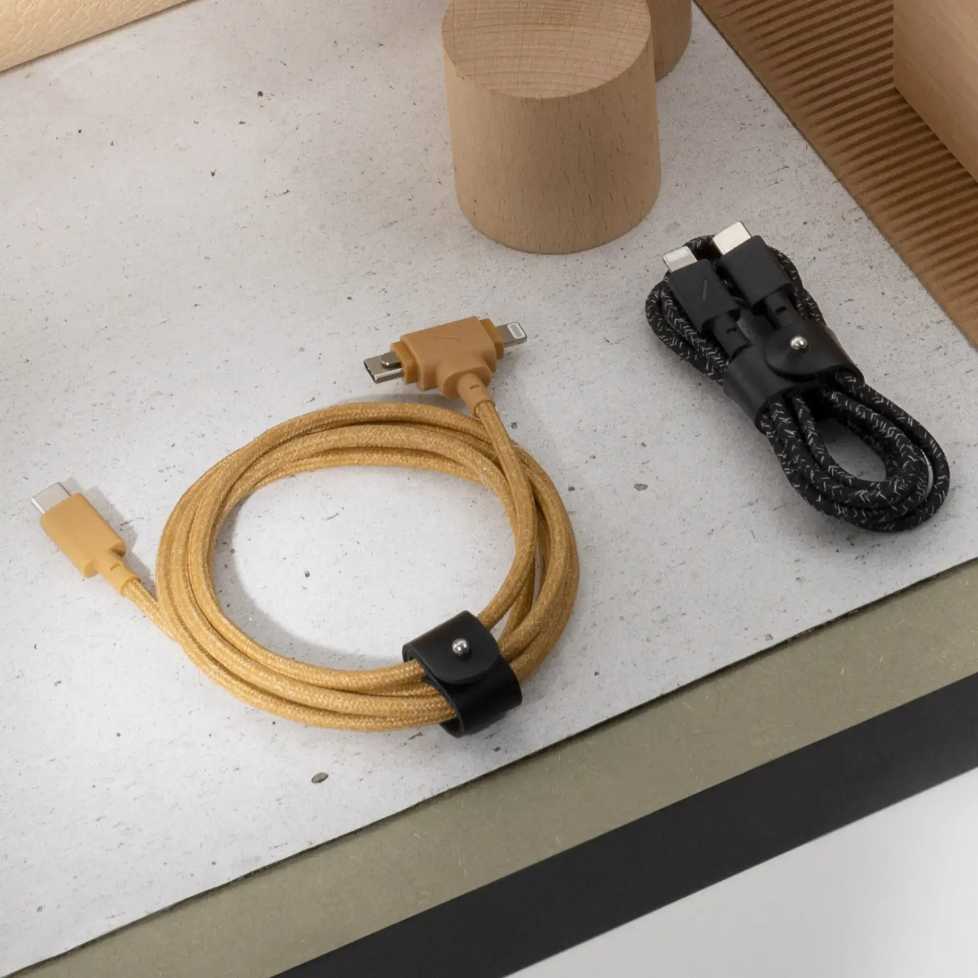 Native Union Belt Cable Universal USB-C to USB-C/Lightning Cosmos Black (1.5 m) (BELT-CCL-COS-NP)